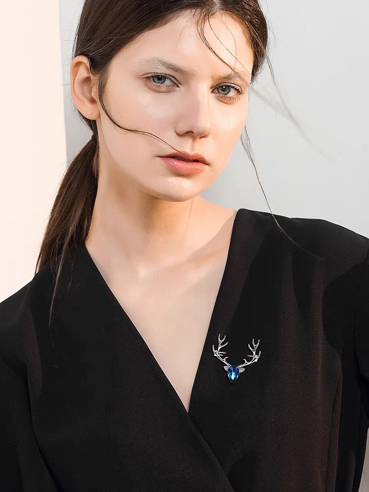 Cute Crystal Elk Horn Brooches - đánh giá và giá Elk Bugle Call
